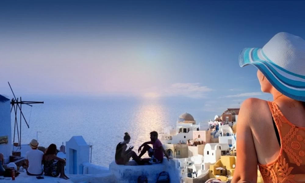 Σε «αχαρτογράφητα νερά» η εξέλιξη της τουριστικής χρονιάς